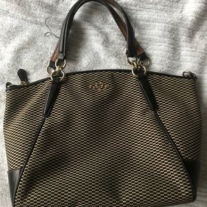 Coach vintage tote purse (with shoulder strap)